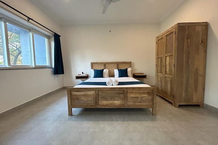 Room 6 of 84