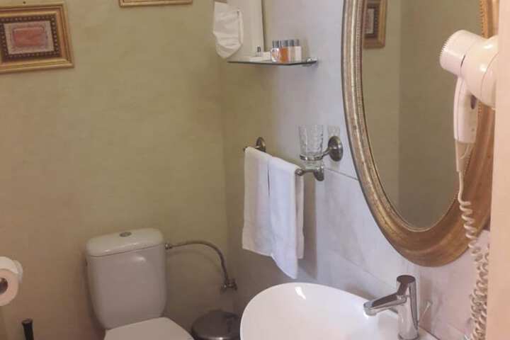 Room 38 of 54