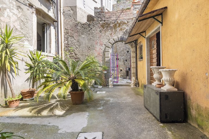 Property Grounds 33 of 126
