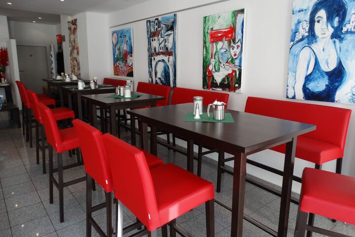 Guest Lobby