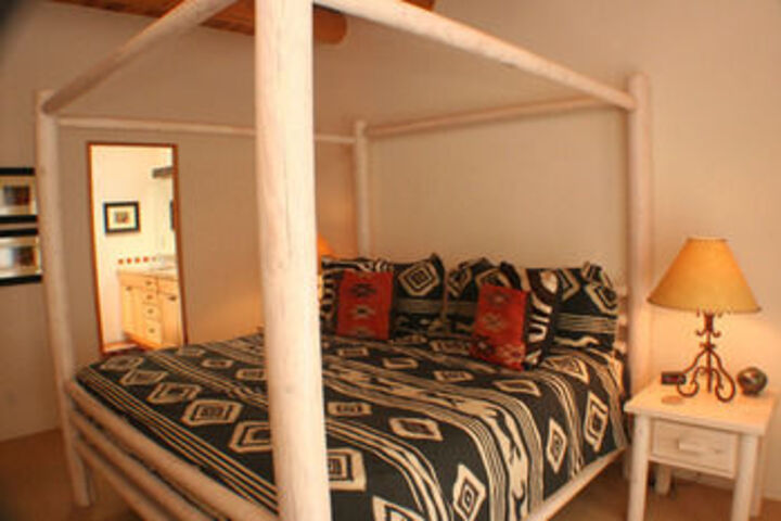 Room 5 of 6
