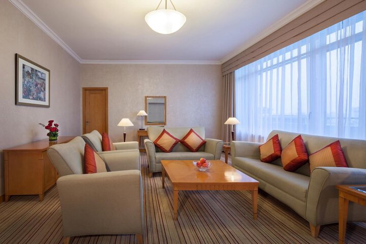 Room 45 of 95