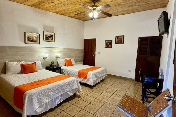 Room 15 of 36
