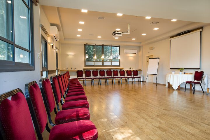 Ballroom/Hall 43 of 59