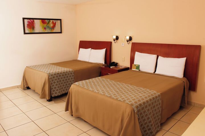 Room 3 of 18