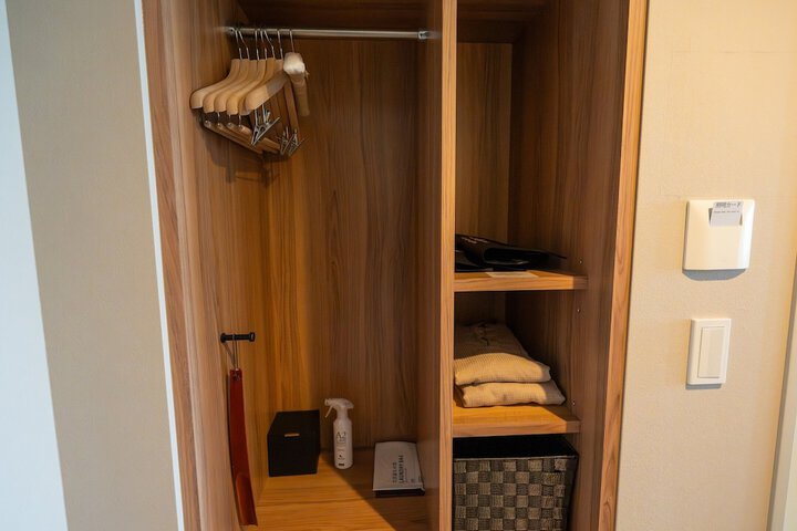 Room 45 of 299