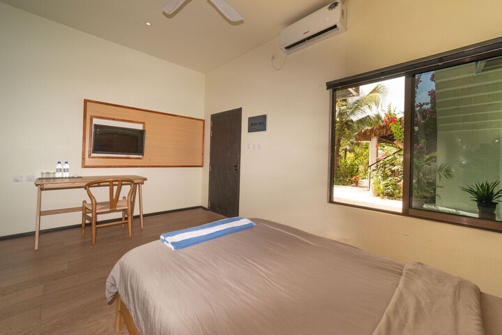 Room 26 of 105