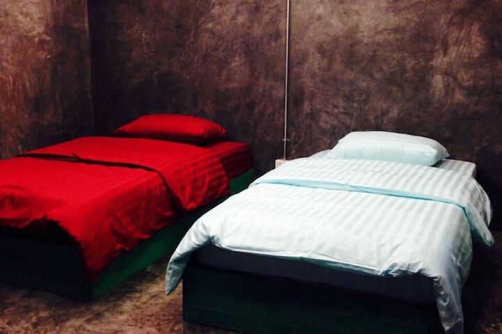 Room 5 of 22