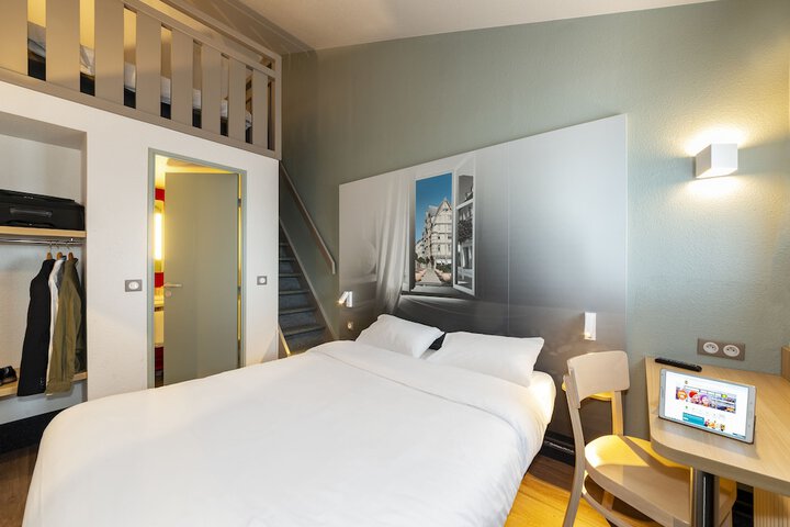 Room 8 of 39