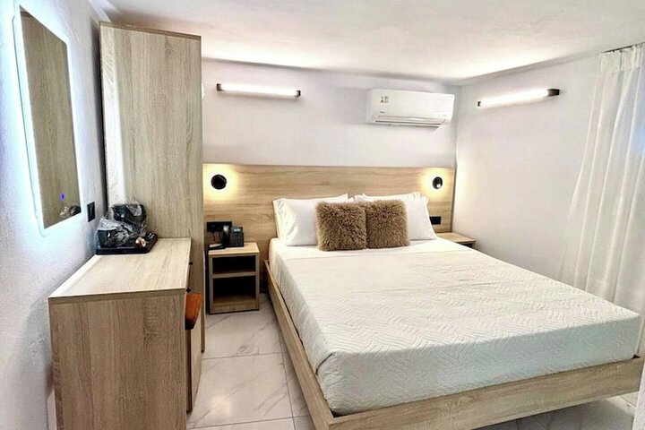 Room 6 of 36