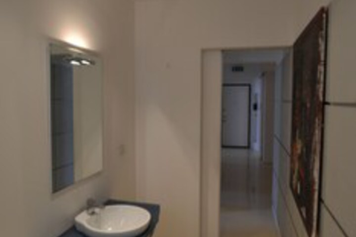 Room 3 of 22