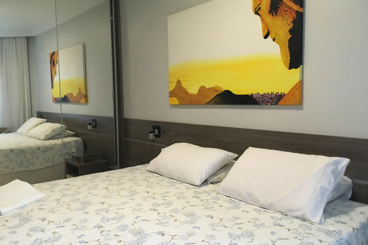 Room 2 of 9