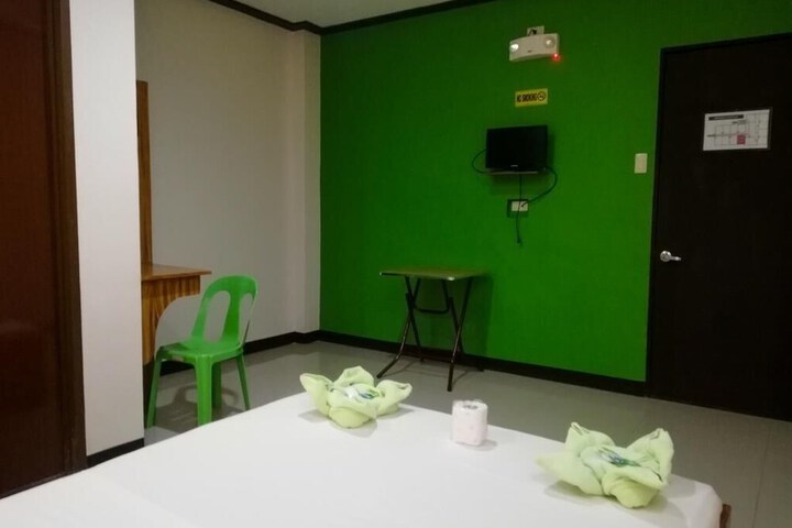 Room 3 of 11