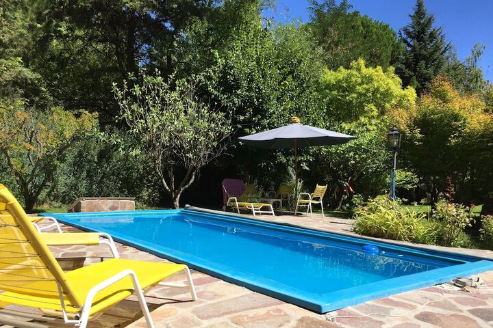 Pool 18 of 37
