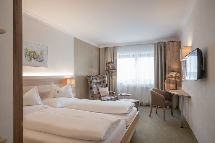 Room 2 of 42