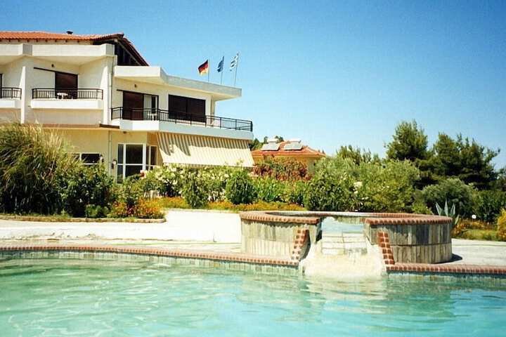 Hotel Pashos