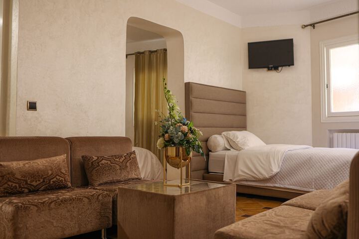 Room 7 of 25