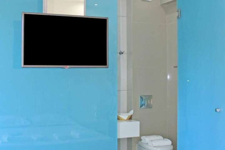 Room 32 of 52