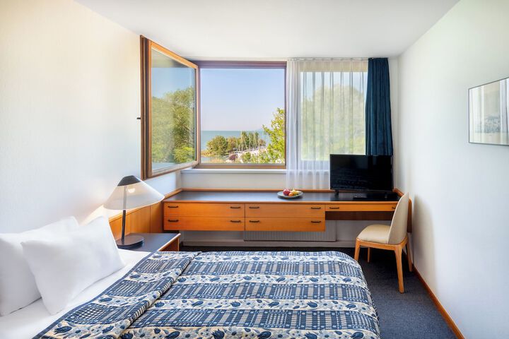 Room 21 of 41