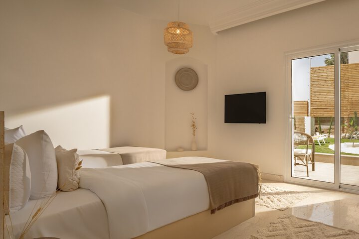Room 12 of 22