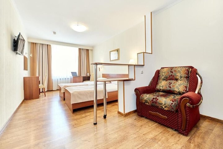 Room 9 of 39