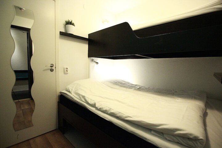 Room 11 of 49