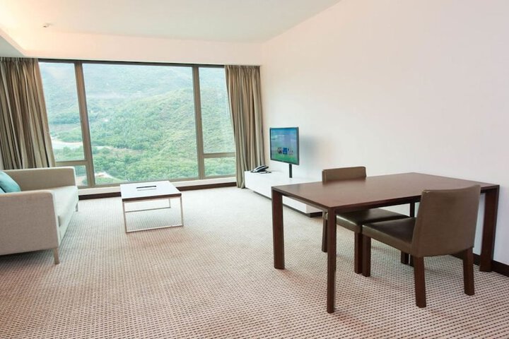 Room 17 of 68