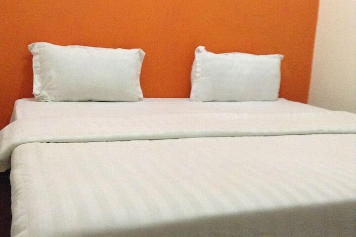 Room 3 of 19