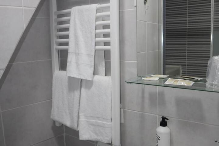 Clean Restrooms