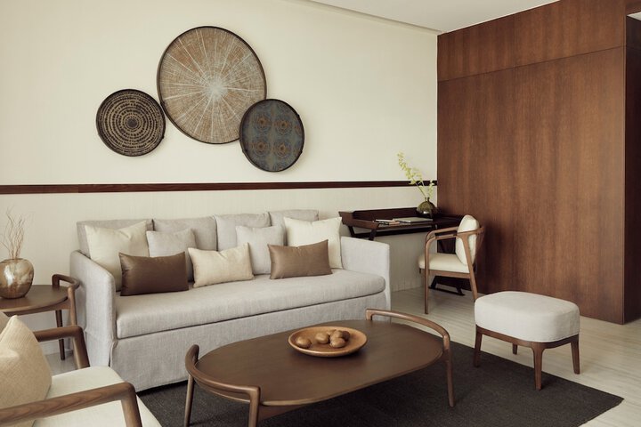 Room 42 of 135