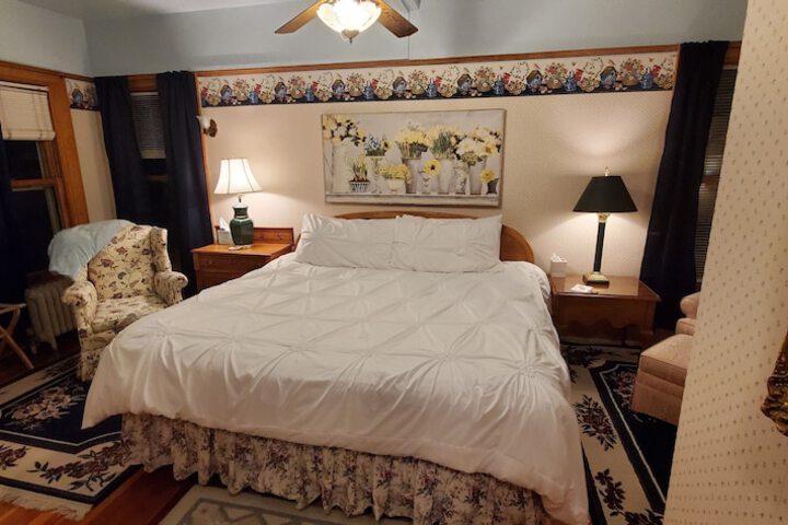 Room 9 of 80