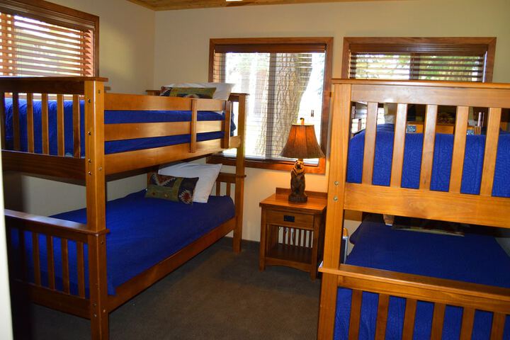 Room 9 of 73