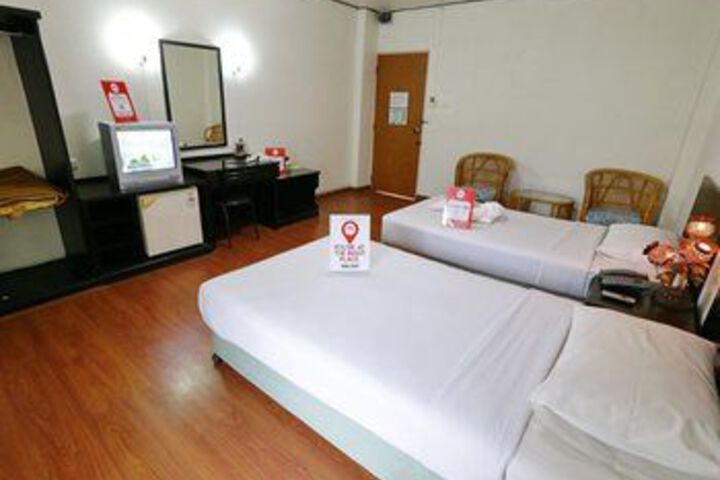 Room 17 of 24