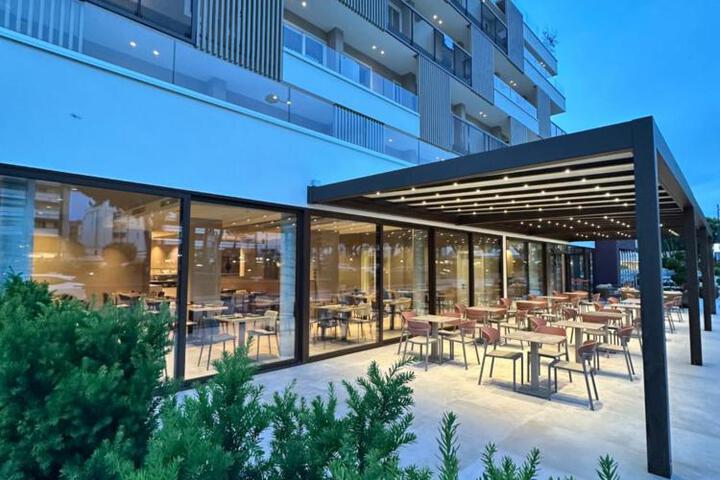 Petit Hotel