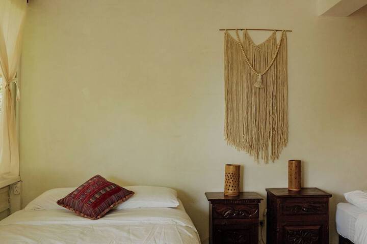 Room 47 of 148