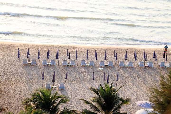 Beach 53 of 64