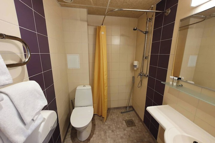 Room 55 of 79