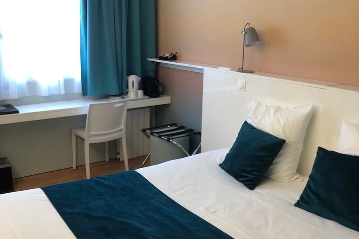 Room 9 of 51