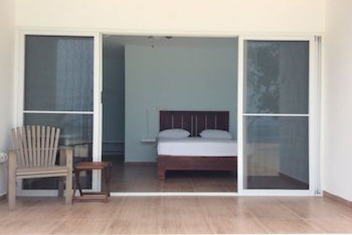 Room 9 of 21