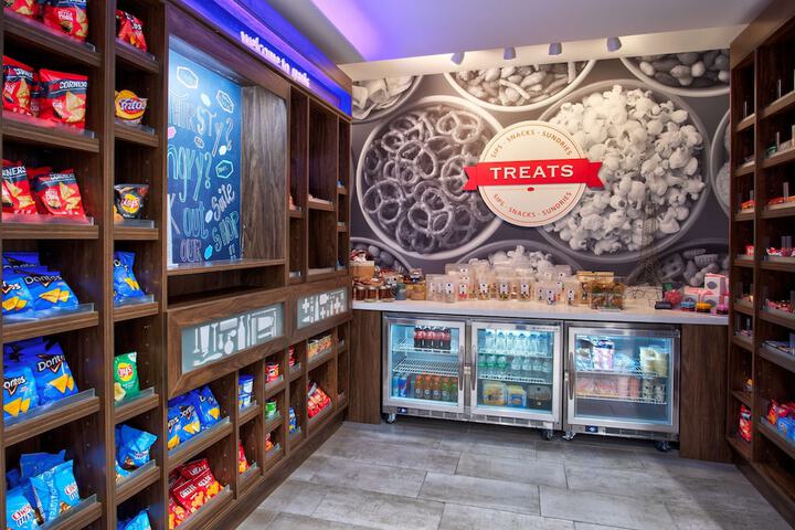 Snack bar