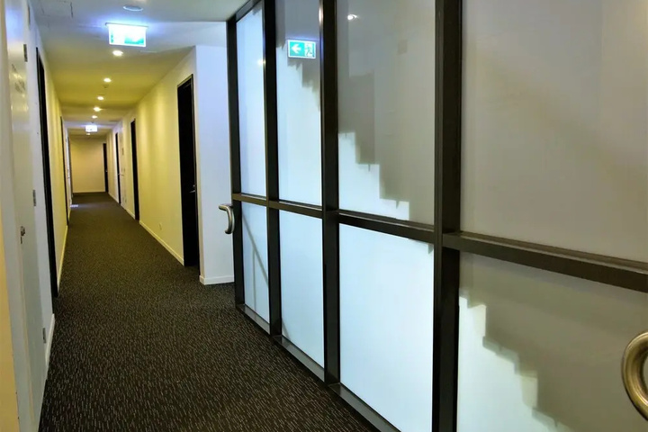 Room 10 of 15
