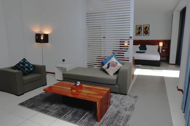 Room 5 of 44
