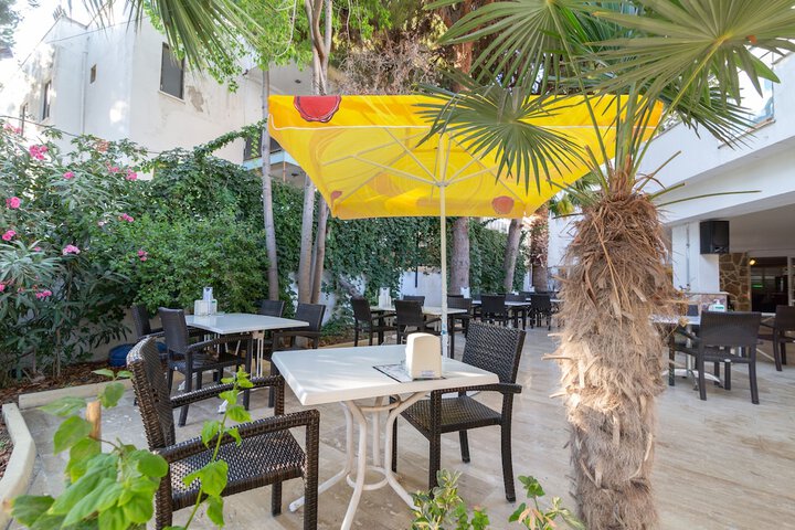 Terrace/Patio 17 of 52