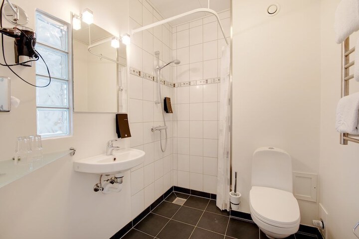 Clean Restrooms