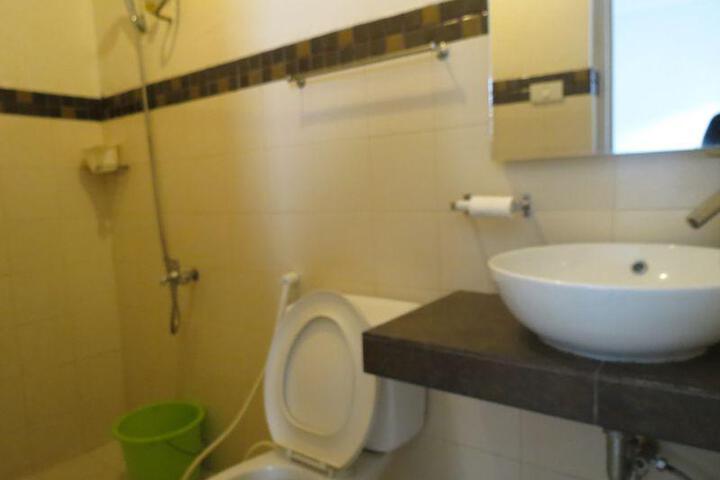 Montis Place Dine & Bed