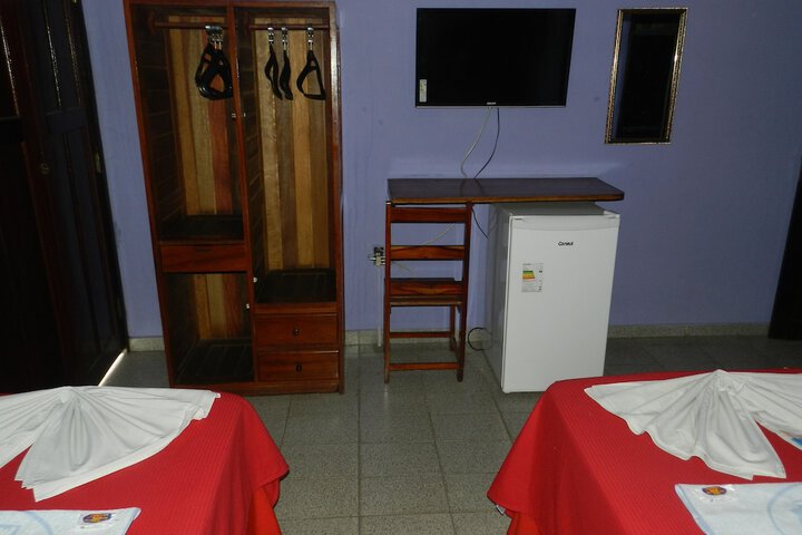 Room 13 of 34