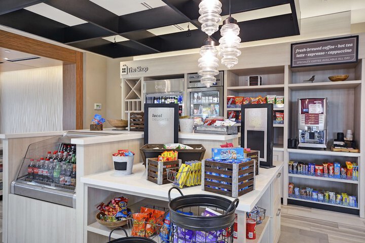 Snack bar