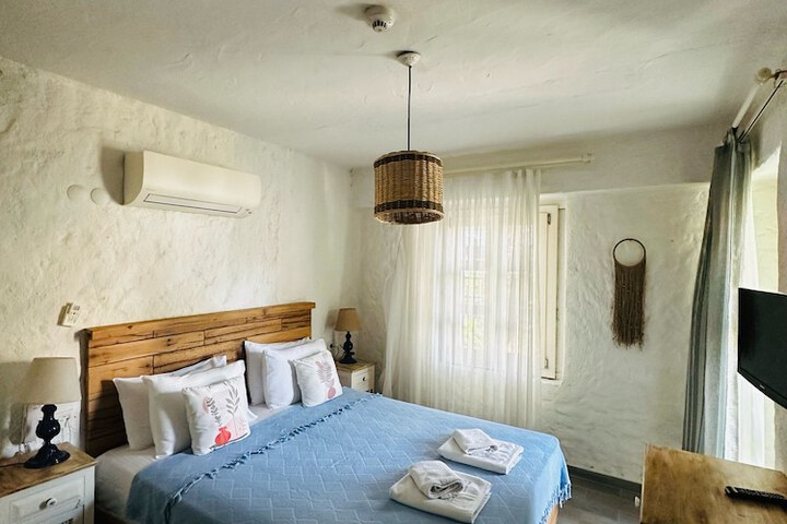 Room 14 of 42