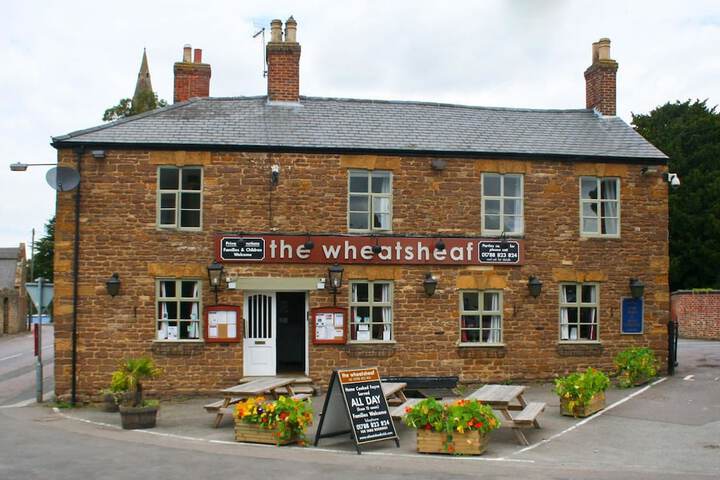 The Wheatsheaf in Northampton