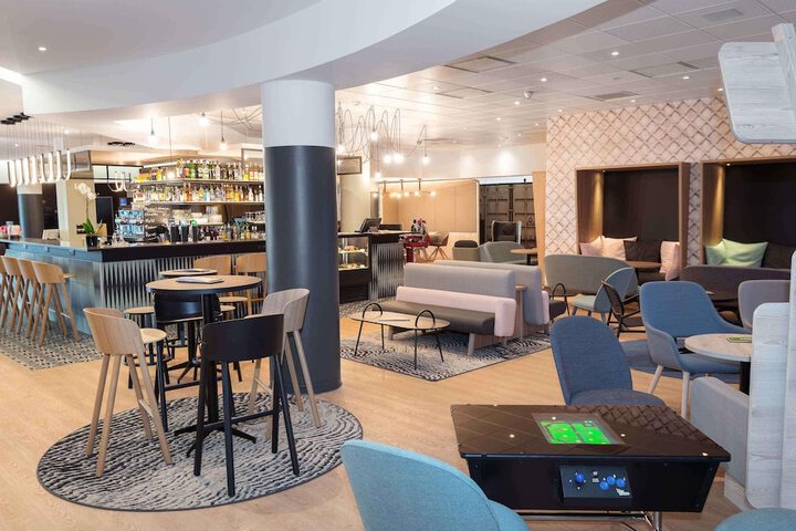 Guest Lobby